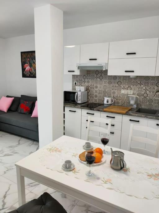 Apartament Flamingo Z Basenem Torrevieja Ngoại thất bức ảnh